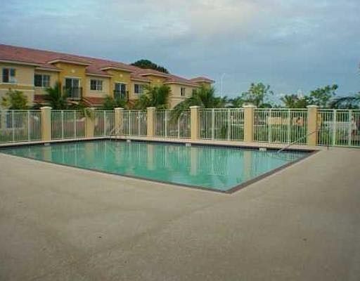 2nd image of 1103 N Santa Catalina Cir