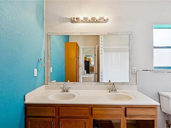 5th image of 26232 Burlwood Ave