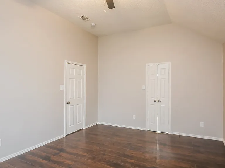 2241 Collier Ct — Photo 9