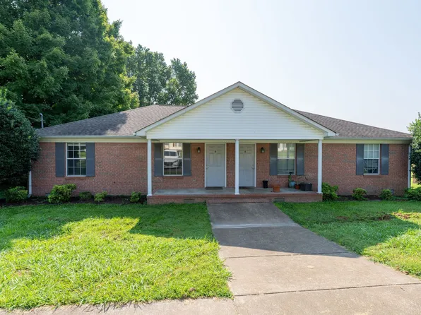 1427 Potter Dr, Columbia, TN 38401