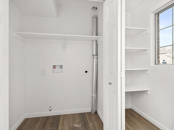 4th image of 1215 N 250 W