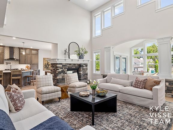 4th image of 69 Lakeside Dr SE