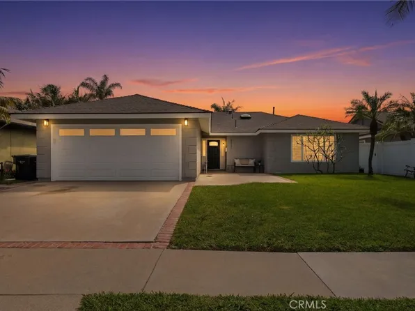 14872 Vanguard Ln, Huntington Beach, CA 92647