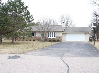 5720 Honeysuckle Ln, Wisconsin Rapids, WI 54494