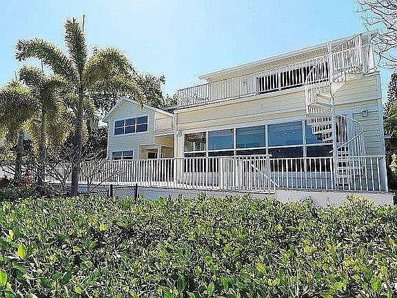 2nd image of 5228 Siesta Cove Dr