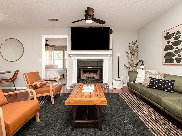 112 Wingate Cir — Photo 4