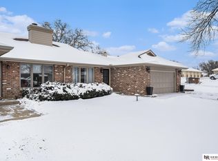 5644 Locust St, Lincoln, NE 68516