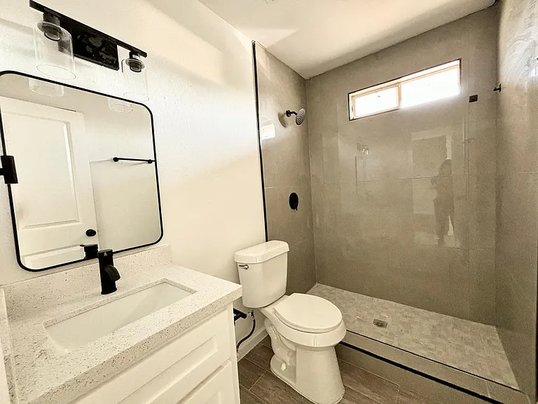 317 N 28th St #6 — Photo 4
