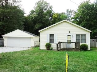 222 Della Rd, Columbus, IN 47203