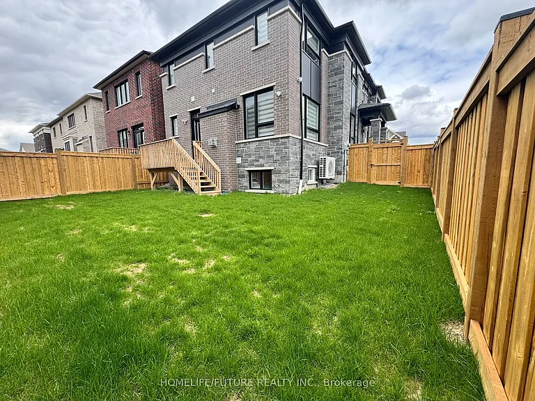 1509 Honey Locust Pl — Photo 21