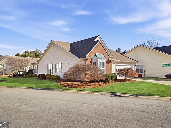 5th image of 301 Singing Brook Ln