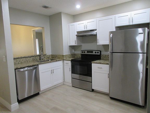 2nd image of 11448 NW 42nd St