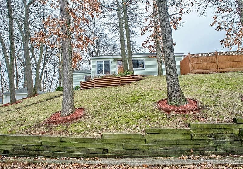 1st image of 954 Alpine Hills Dr NW