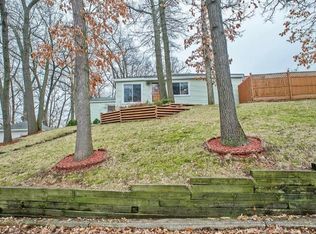 954 Alpine Hills Dr NW, Grand Rapids, MI 49544
