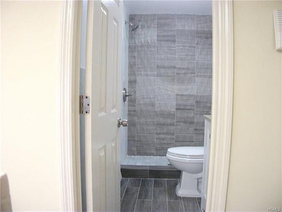 5th image of 179 Liberty St #2