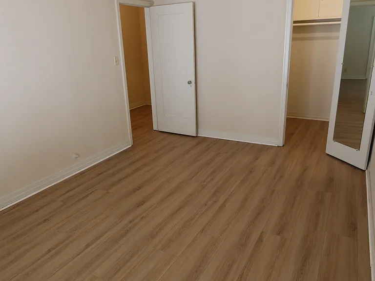 803 N Detroit St #7 — Photo 7