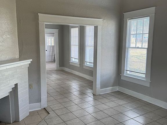 2nd image of 507 S Creek Ave