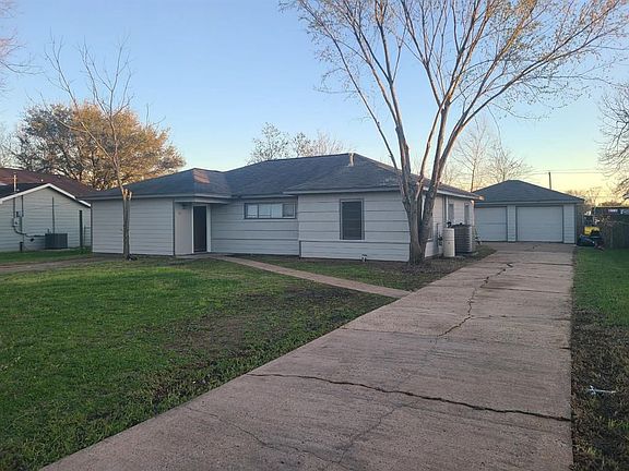 5th image of 208 N Shady Oaks St