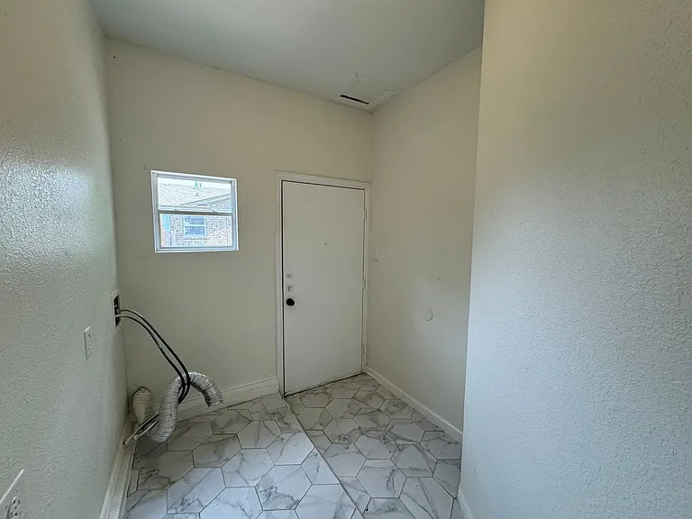 108 Easy St — Photo 33