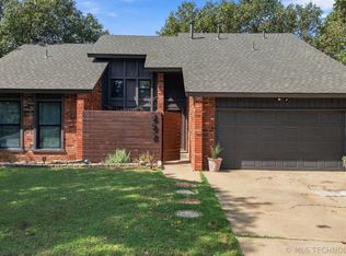 893 Bayshore Dr, Sand Springs, OK 74063