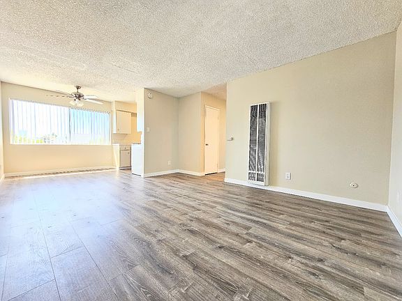 3rd image of 1231 25th St APT 23