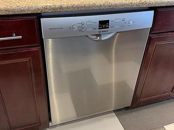 2nd image of 7515 Winnetka Ave APT 304