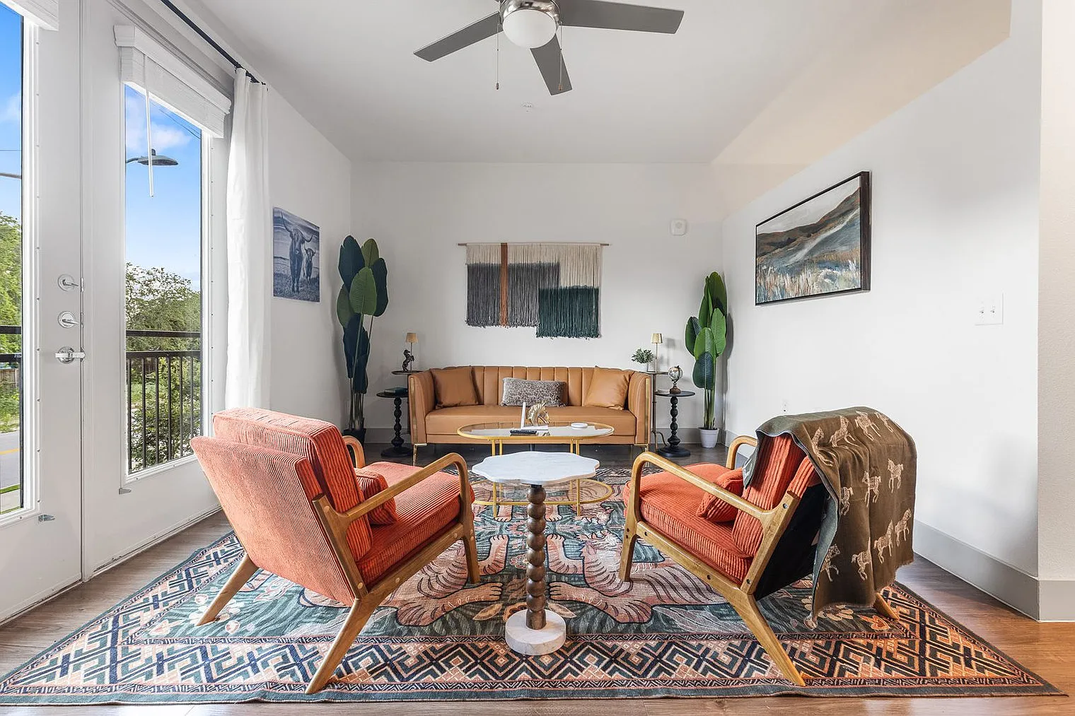 1 bed, 1.0 bath, 613 sqft, $2,370 — Photo 3