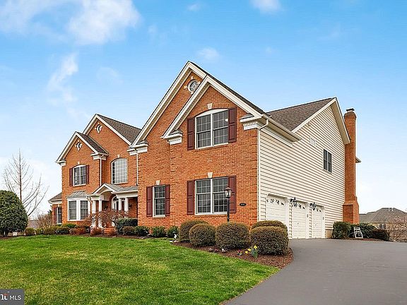 2nd image of 6010 Empire Lakes Ct