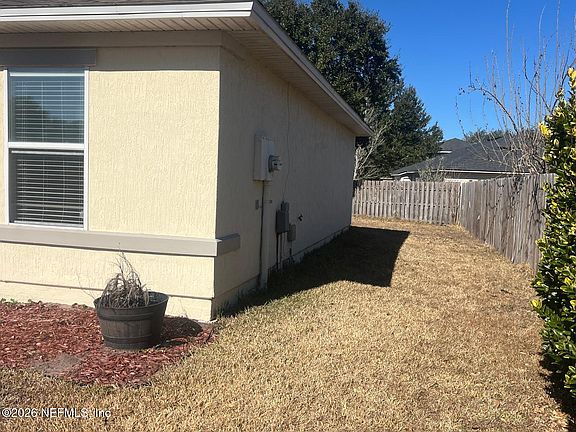 3rd image of 7110 NEWMAN LAKE Court