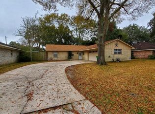 2205 Cedar Brake St, Baytown, TX 77520