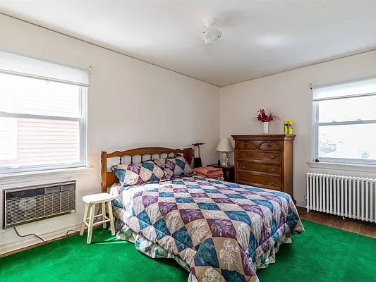 Sold by Keller Williams Realty Landmark | media 14