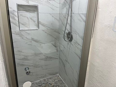5th image of 6547 Persia Ave