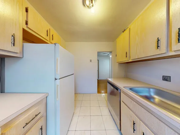 7401 Shore Road image 10 of 13