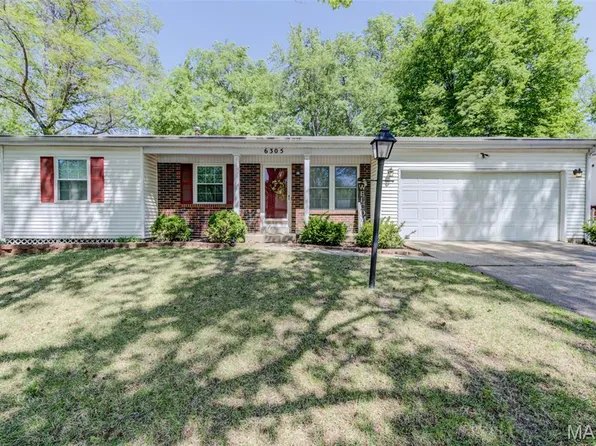 6305 Silver Fox Dr, Florissant, MO 63034