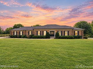 135 Brookside Dr, Springfield, KY 40069