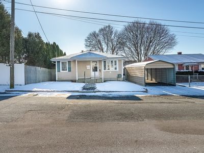 475 Ludlow St, Fall River, MA, 02721