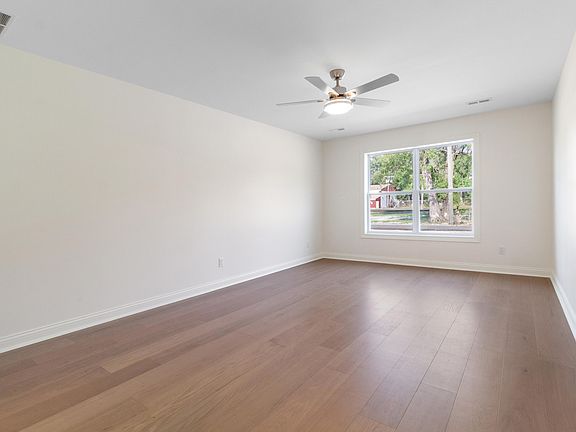 4th image of 4823 Kennedy Ave #B