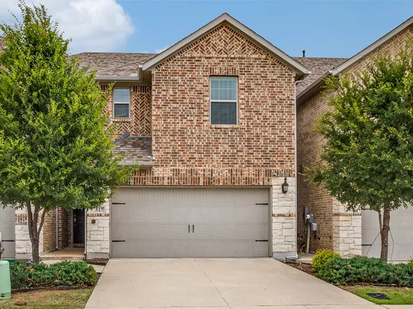 517 Hutchinson Ln, Lewisville, TX 75077