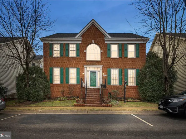6475 Patuxent Vista Dr, Alexandria, VA 22312