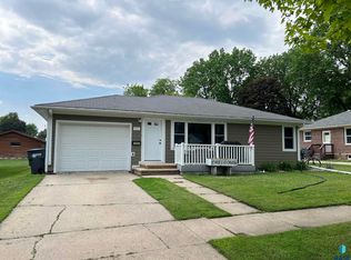 711 N Estey St, Luverne, MN 56156