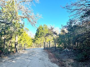 194 Split Oak Rd, Smithville, TX 78957