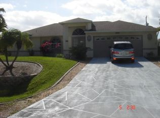 526 SW 22nd Ter, Cape Coral, FL 33991