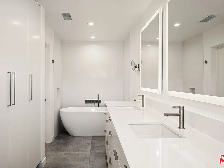 10311 Clusterberry Ct — Photo 35