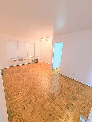 5th image of 120 E 36th St Suite 1C