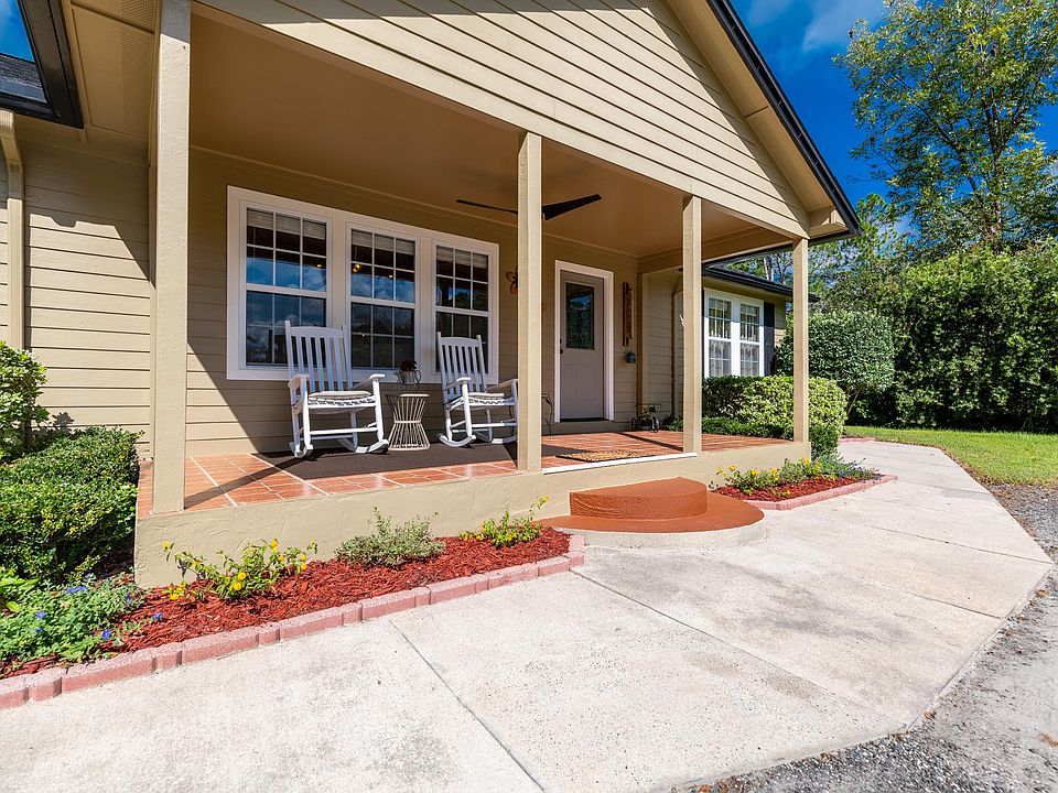 1st image of 1204 Karen Dr