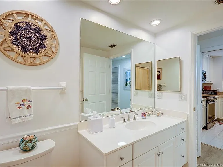 411 NE Plantation Rd #511 — Photo 23