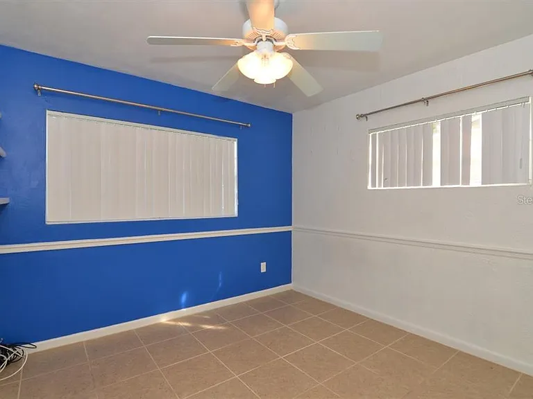 300 E Maine Ave — Photo 24