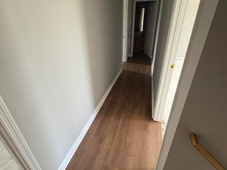 332 E Oak St — Photo 12