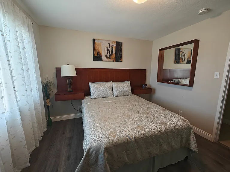 1122 Westwood Dr #1 — Photo 12