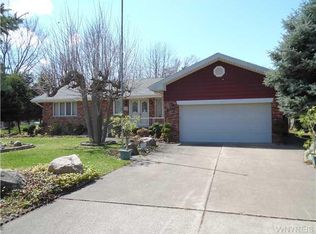4760 E Eddy Dr, Lewiston, NY 14092